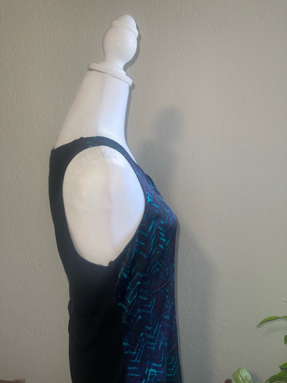 Express Black Tank Top with Teal Chevron Print - Picture 7 of 7